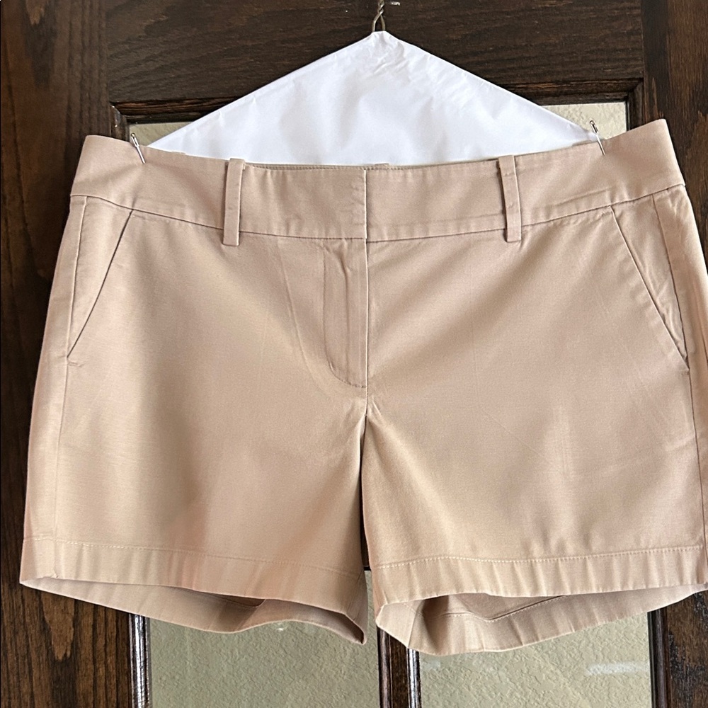 Ann Taylor Tan Women's Bermudas